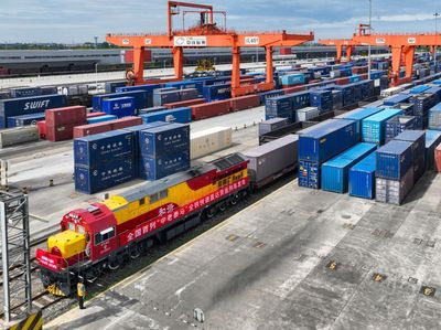Potret Kereta Barang Ekspres Pertama yang Hubungkan China dan Asia Tenggara