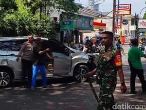 Cerita Bhabin Lempongsari Panjat Xpander Terguling Tolong Balita-Lansia Cerita Bhabin Lempongsari Panjat Xpander Terguling Tolong Balita-Lansia