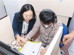 Cerita Ferdinan Valentino, Peserta Disabilitas yang Jalani UTBK 2024 di Unesa