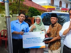 Legislator Gerindra Hendrik Lewerissa Penuhi Janji Beri Ambulans untuk Warga Seith