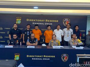 Polisi Sebut Arif Tekuk Jasad RM Wanita dalam Koper Usai Dibunuh Polisi Sebut Arif Tekuk Jasad RM Wanita dalam Koper Usai Dibunuh
