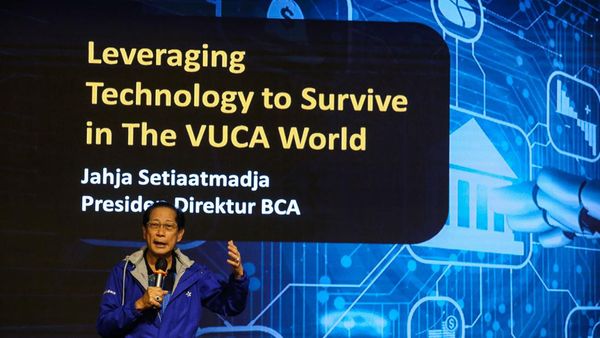 Presdir BCA Beri Kuliah Umum di Binus University