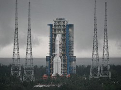 Pertama di Dunia, China Luncurkan Misi Bawa Sampel Sisi Terjauh Bulan