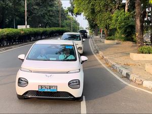 Cicilan Mobil Listrik Wuling Cloud EV, Siapin Duit Segini Tiap Bulan Cicilan Mobil Listrik Wuling Cloud EV, Siapin Duit Segini Tiap Bulan