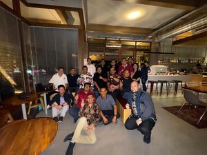 Eks Wabup-Presenter Bola Ikuti Jejak Giring Gabung Relawan KAMI Gibran