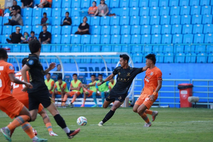 Laga Borneo FC vs Madura United