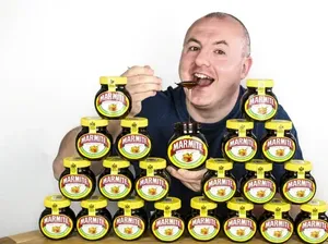 Ketagihan! Pria Ini Makan Marmite Buat Sarapan Selama 35 Tahun Ketagihan! Pria Ini Makan Marmite Buat Sarapan Selama 35 Tahun