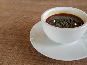 Minum Kopi Campur Cangkang Telur Turunkan Kadar Asamnya, Benarkah? Minum Kopi Campur Cangkang Telur Turunkan Kadar Asamnya, Benarkah?