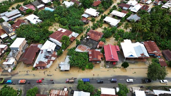 Potret Udara Ratusan Rumah di Sidrap Terendam Banjir