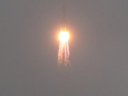 Pesawat Luar Angkasa China Sukses Mendarat di Sisi Terjauh Bulan