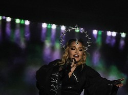 Update Biopik Madonna Whos That Girl, Akhirnya Jalan Lagi