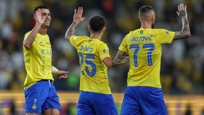 RIYADH, SAUDI ARABIA - MAY 4: Otavio of Al Nassr celebrates after scoring the 3rd goal during the Saudi Pro League match between Al-Nassr and Al Wehda at Al Awwal Park on May 4, 2024 in Riyadh, Saudi Arabia.(Photo by Yasser Bakhsh/Getty Images)
