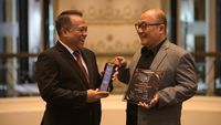 Penghargaan Best Savings Bank of The Year