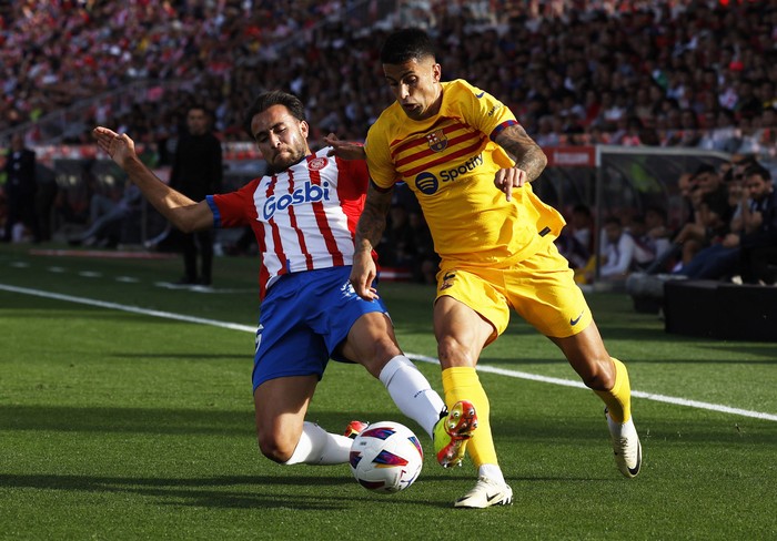 Potret Girona Cetak Sejarah Tembus Liga Champions untuk Pertama Kalinya Kemenangan atas Barcelona berarti luar biasa untuk Girona. Hasil yang mengantarkan tim Catalan itu menembus Liga Champions untuk pertama kalinya. Selamat!