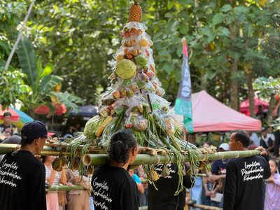 Tasyakuran Kemenangan Prabowo-Gibran dengan Grebeg Tumpeng