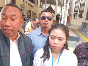 Sidang Gugatan Istri TNI Korban Perselingkuhan Ditunda, Anandira: Saya Kecewa Sidang Gugatan Istri TNI Korban Perselingkuhan Ditunda, Anandira: Saya Kecewa