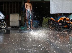 61 Orang Tewas Akibat Serangan Panas di Thailand 61 Orang Tewas Akibat Serangan Panas di Thailand