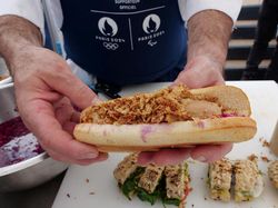 Menjajal Hidangan yang Akan Disantap Para Atlet Olimpiade Paris