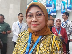 Menaker Buka Suara soal Sepatu Bata Tutup Pabrik di Purwakarta