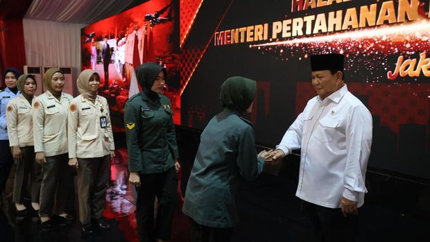 Menteri Pertahanan (Menhan) Prabowo Subianto menggelar acara halalbihalal di lingkungan Kementerian Pertahanan (Kemhan). (dok Kemhan)