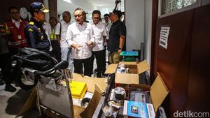 Momen Mendag Sidak Bea Cukai Bandara Soekarno Hatta
