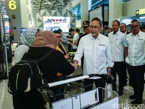 Mendag Sidak Bea Cukai Terminal 3 Bandara Soekarno-Hatta Mendag Sidak Bea Cukai Terminal 3 Bandara Soekarno-Hatta