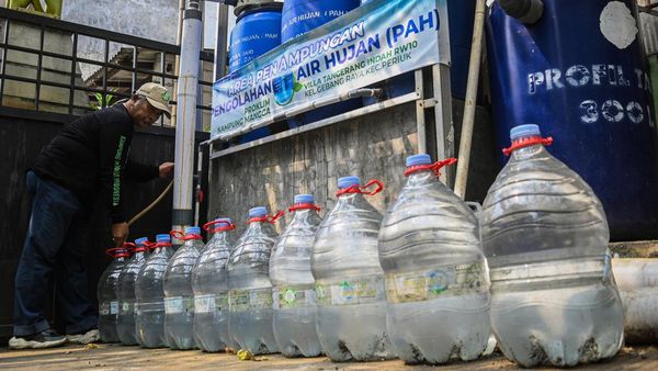 Warga Tangerang Sulap Air Hujan jadi Air Bersih hingga 300 Liter