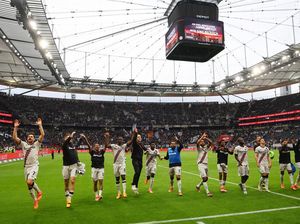 Melihat Arena Frankfurt yang Punya Atap Unik-Penampung Air Hujan Melihat Arena Frankfurt yang Punya Atap Unik-Penampung Air Hujan