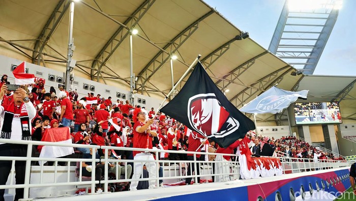 Suporter Timnas Indonesia di Qatar
