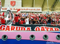 Aksi Suporter Timnas Indonesia di Qatar Bikin Klub Ini Kepincut