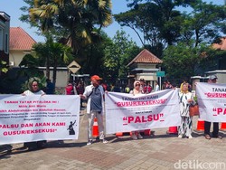 Ahli Waris Geruduk Kompleks Elit di KBB, Tuntut Pengembalian Lahan