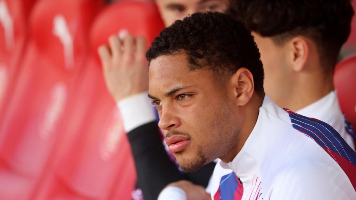 Vitor Roque hanya sekali bermain dalam enam laga terakhir Barcelona. Foto: NurPhoto via Getty Images/NurPhoto