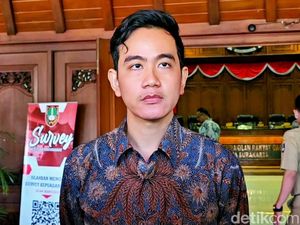 Ganjar Deklarasi Jadi Oposisi, Gibran: Yaudah Nggak Papa Ganjar Deklarasi Jadi Oposisi, Gibran: Yaudah Nggak Papa