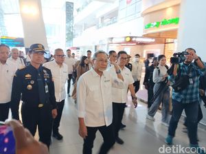 Zulhas Sebut Barang PMI yang Tertahan Bea Cukai Sudah Bisa Diambil Zulhas Sebut Barang PMI yang Tertahan Bea Cukai Sudah Bisa Diambil