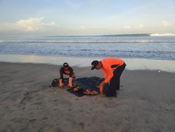 Wisatawan Asal Deli Serdang Tewas Digulung Ombak di Pantai Legian