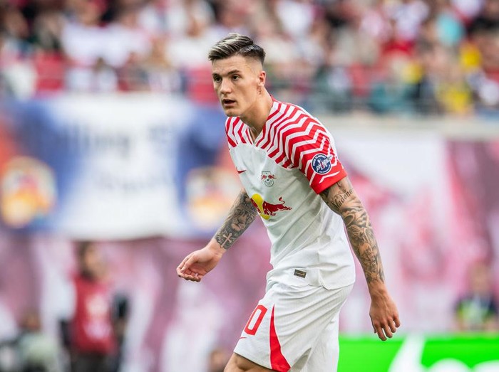 LEIPZIG, GERMANY - APRIL 27: Benjamin Sesko of RB Leipzig looks on during the Bundesliga match between RB Leipzig and Borussia Dortmund at Red Bull Arena on April 27, 2024 in Leipzig, Germany. (Photo by Luciano Lima/Getty Images)