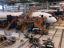 Sering Bermasalah, Semua Pesawat Boeing 787 Dreamliner di AS Wajib Diperiksa