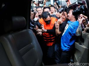 Bupati Sidoarjo Gus Mudhlor Ditahan di Rutan KPK