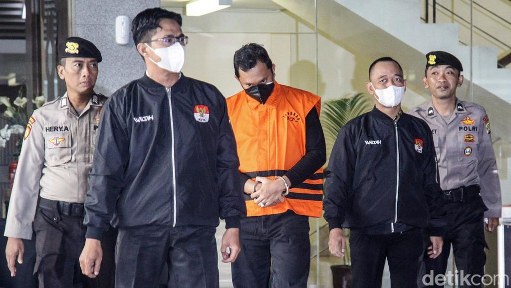 Bupati Sidoarjo Gus Mudhlor Berompi Tahanan KPK Bupati Sidoarjo Gus Mudhlor Berompi Tahanan KPK