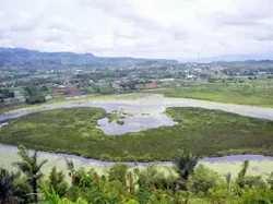 Sekilas tentang Danau Mas Harun Bestari yang Punya Pulau C di Tengahnya