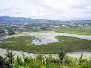 Sekilas tentang Danau Mas Harun Bestari yang Punya Pulau C di Tengahnya Sekilas tentang Danau Mas Harun Bestari yang Punya Pulau C di Tengahnya