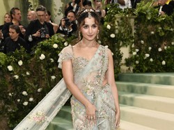 Alia Bhatt Hapus Semua Foto Anak di IG, Takut karena Insiden Saif Alif Khan?