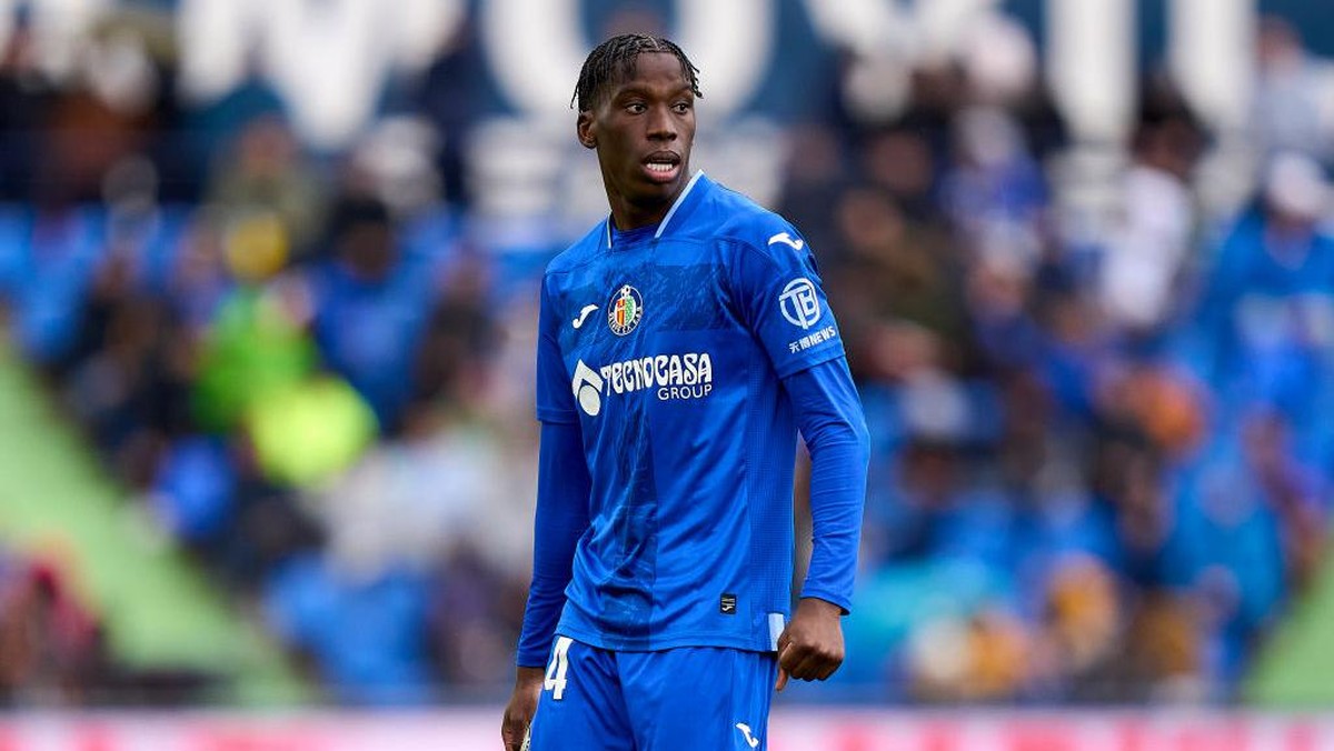 Ilaix Moriba kabarnya disertakan untuk melawan Indonesia. Foto: Getty Images/Diego Souto