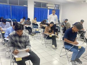 Jeda Kompetisi, Irfan Jauhari Ikut Ujian Susulan di Udinus Semarang