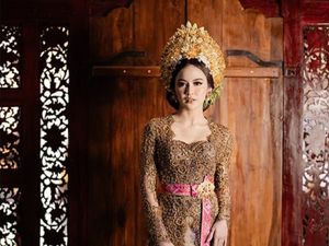 Foto: Kebaya Cantik Mahalini di Prosesi Mepamit, Identitas Sebagai Wanita Bali