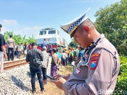 Warga Sudah Peringatkan Kijang Rombongan Nyai Sidogiri Sebelum Tertabrak KA