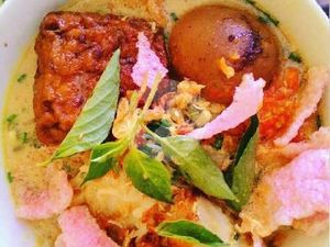 Slurpp! 5 Laksa Betawi yang Gurih Sedap Ada di Sini Slurpp! 5 Laksa Betawi yang Gurih Sedap Ada di Sini