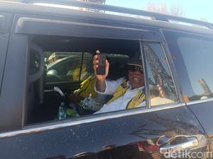 Menteri Jokowi Ini Betah Pakai HP Jadul, Nih Wujudnya Menteri Jokowi Ini Betah Pakai HP Jadul, Nih Wujudnya