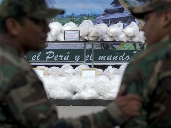 Penampakan Satu Ton Kokain Hasil Operasi Polisi Peru