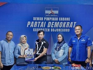 Sekda Nurul Azizah Daftar Demokrat Maju Pilbup Bojonegoro